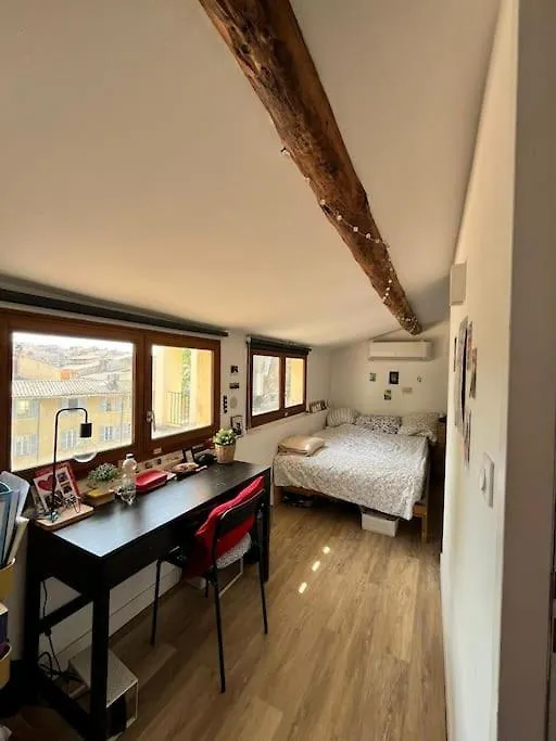 3 Bedroom City-Centre Apartment Aix-en-Provence