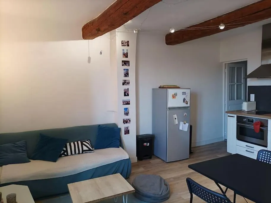 3 Bedroom City-Centre Apartment Aix-en-Provence