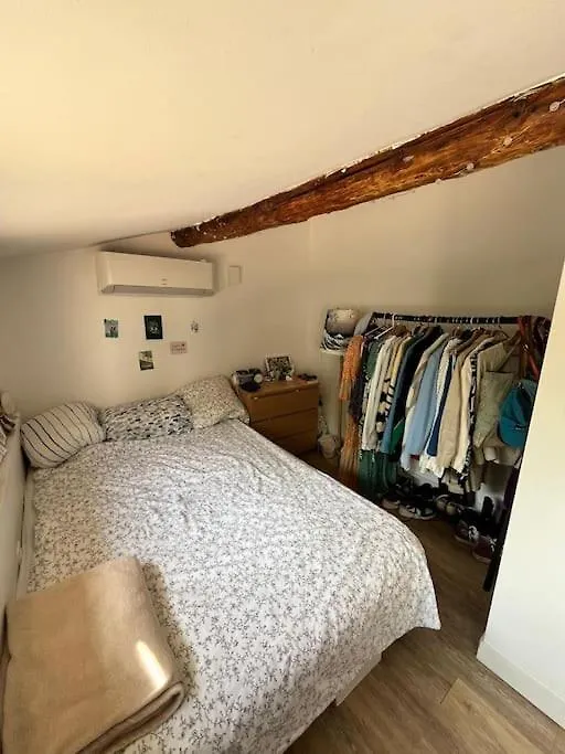 3 Bedroom City-Centre Apartment Aix-en-Provence France
